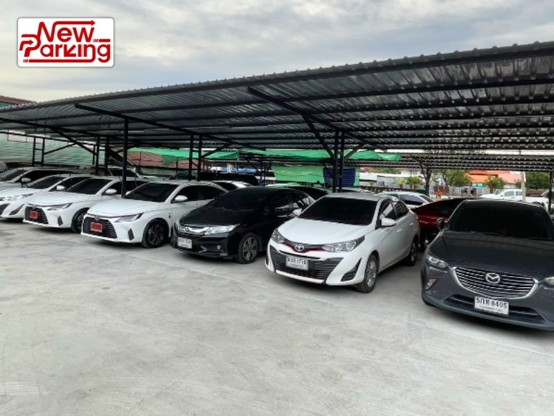 ที่จอดรถใกล้สนามบิน